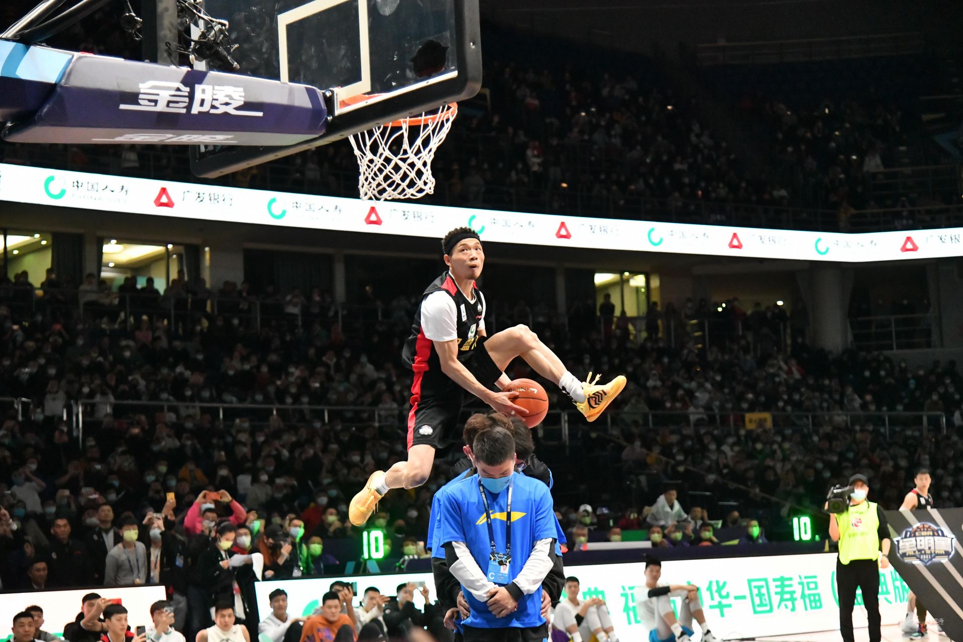 赔率来自底 赔率来自底